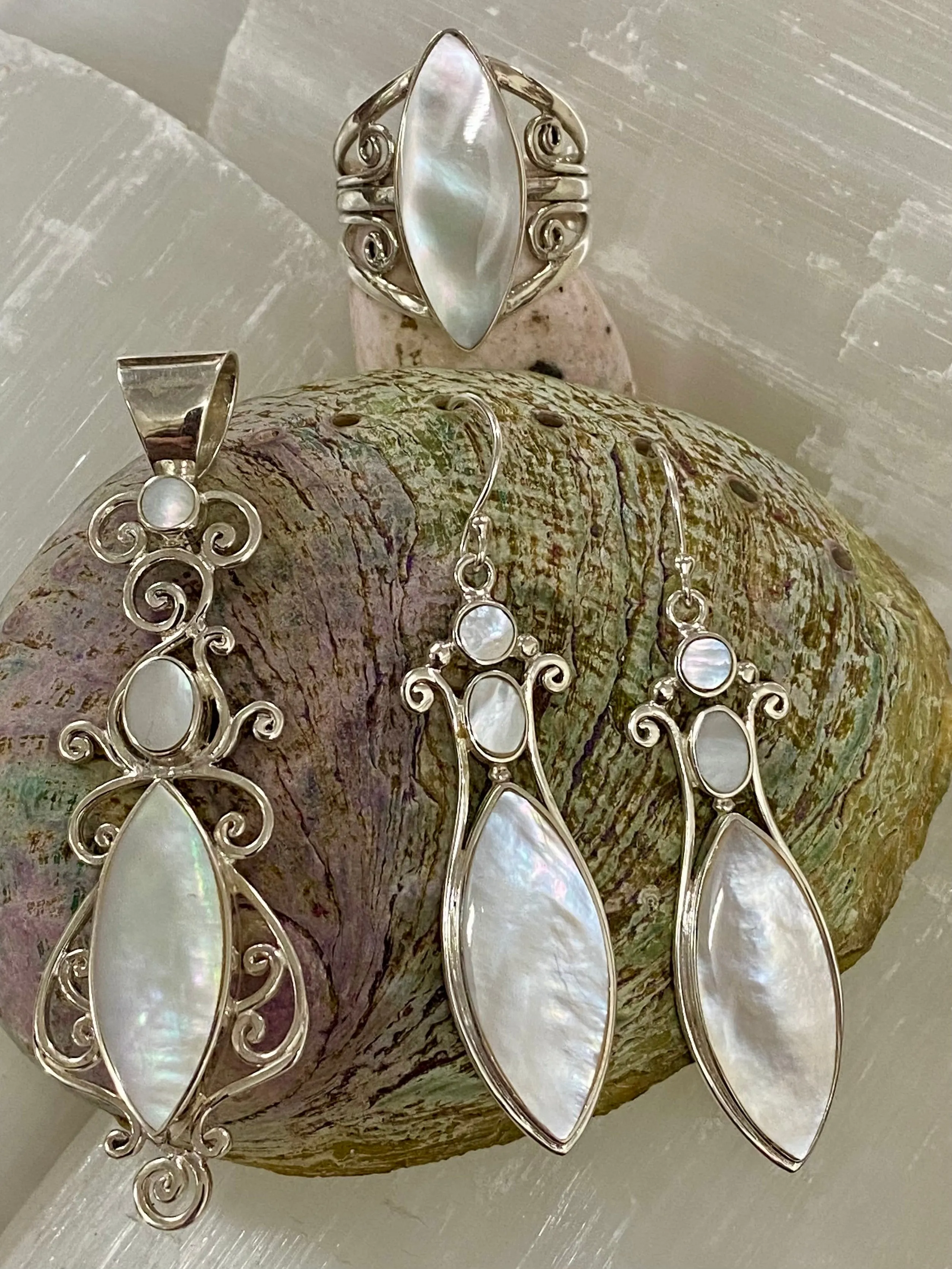 Sterling Silver Elliptical Pendant - Mother Of Pearl